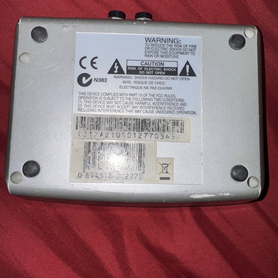 USED Alesis iO2 Express 2-Channel USB Recording Interface For Parts - Image 2 of 3