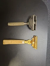 VINTAGE LOT OF 2 OLD RAZORS 1 GEM AND 1 EVERSHARP SCHICK.VERY OLD SEE PICS