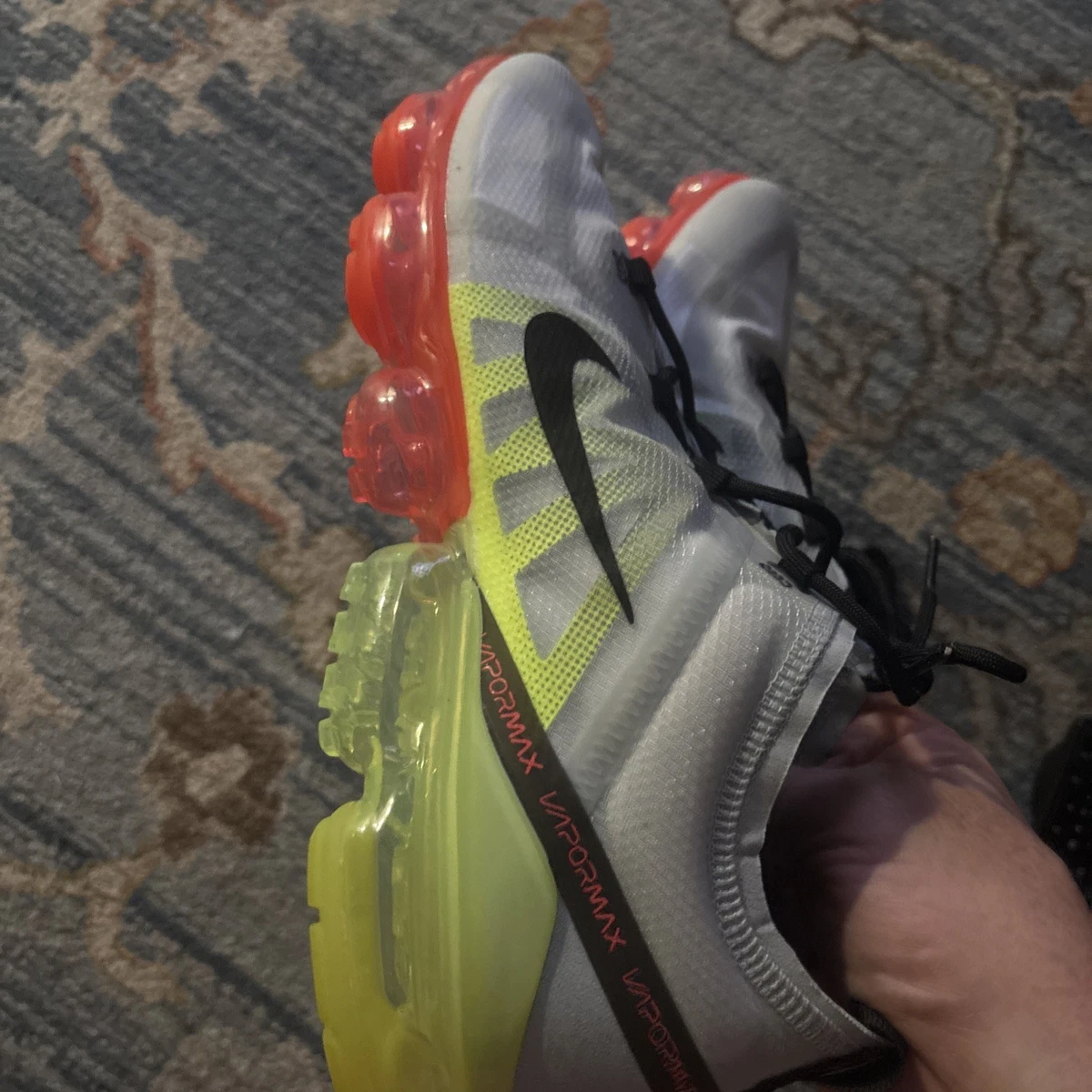 Nike Air Vapormax Flyknit Neon Heritage Pack Mens Size 8.5 Womens 10 Nike Air VaporMax Flyknit 3 Neon Collection for Sale  main image 3