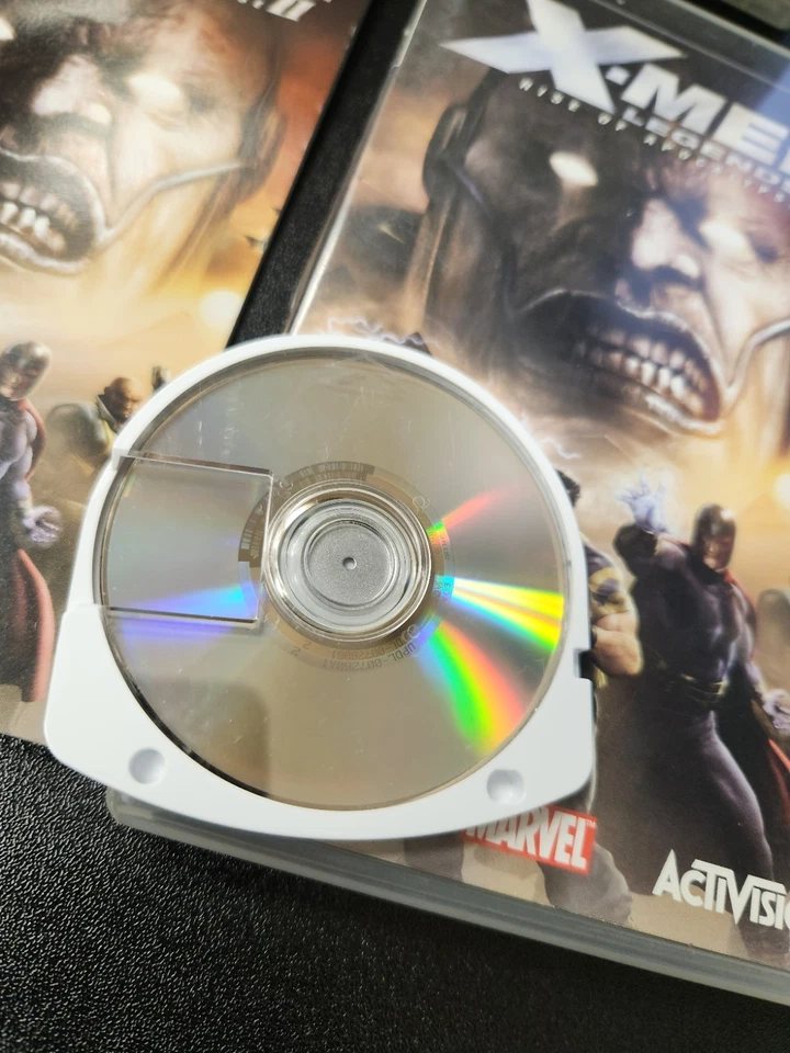 X 战警 Legends II: Rise of Apocalypse (索尼 PSP,2005) 全新带盒 已测试 查看照片 — 第 4/4 张图片