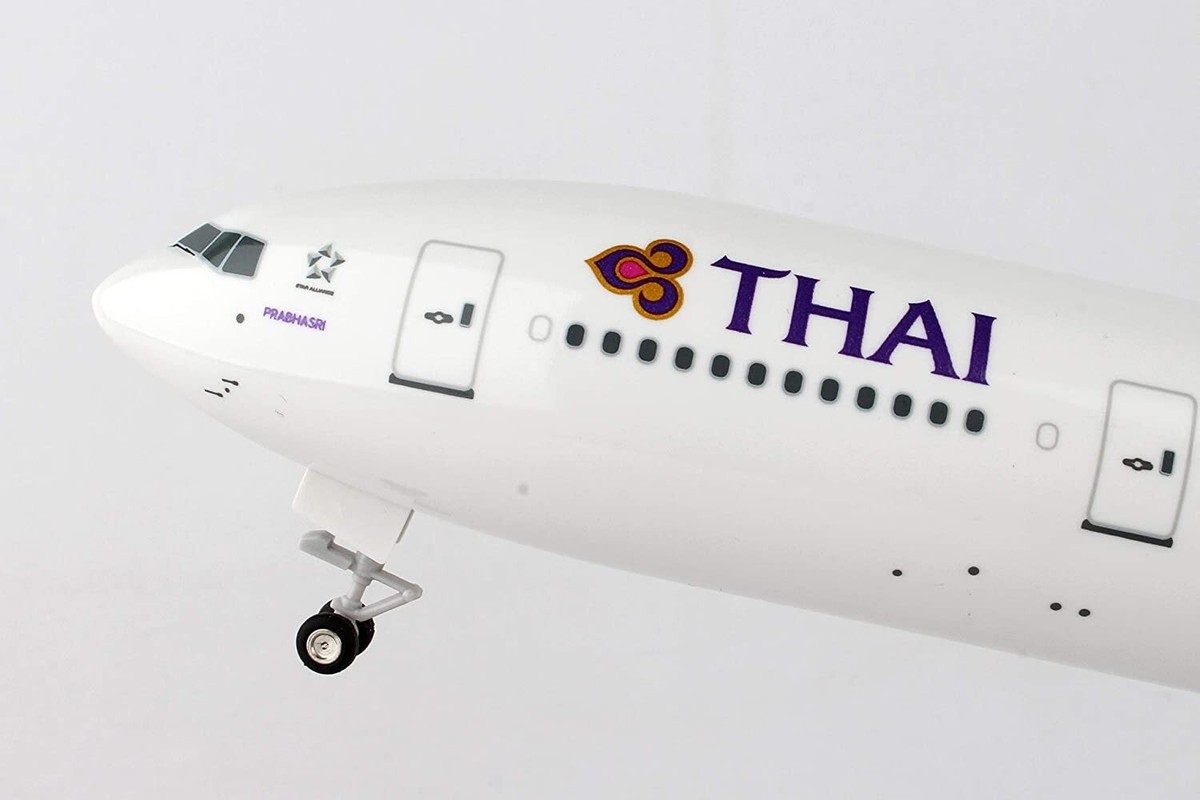 Boeing 777 (777-300, 777-300ER) Thai Airways 1/200 Scale