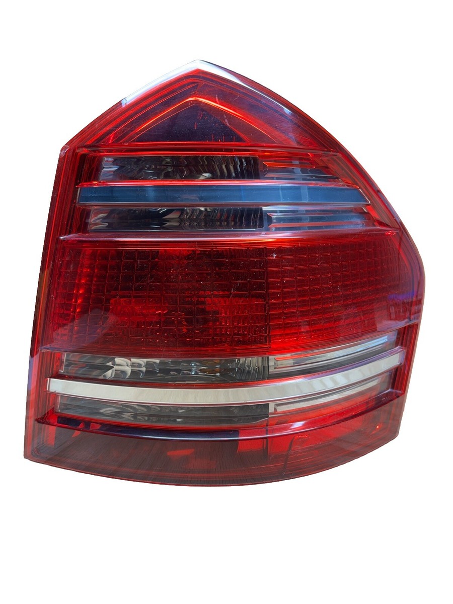 Mercedes-Benz テールランプ A 246 885 04 56 2005-2012 MERCEDES GL CLASS OEM RIGHT RH TAIL LIGHT LAMP