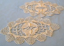 Vintage 2 piece Double BUTTERFLY Oval Doilies  