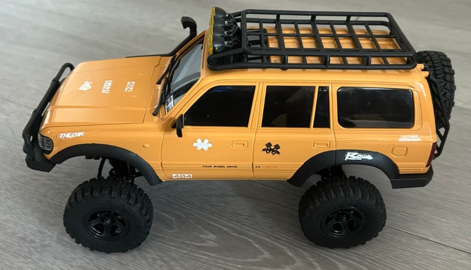 FMS 1:18 FCX18 LC80 Toyota Land Cruiser LC80 RTR Yellow Slightly Used LC80 L3 - Image 2 of 4