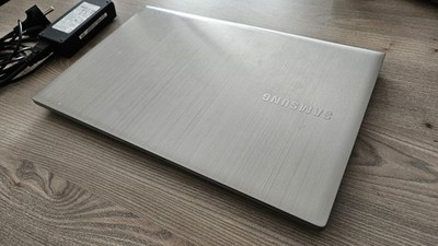 Samsung ATIV Book 8 Ultrabook  Laptop 15,6 Intel i7 16 GB RAM 250 GB SSD Galaxy
