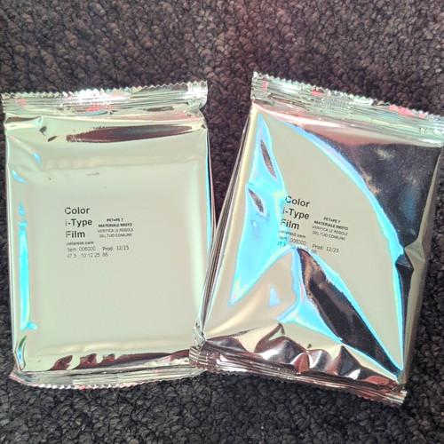 2 Polaroid Colour i-Type Instant Film 16 Total (8 In Each)