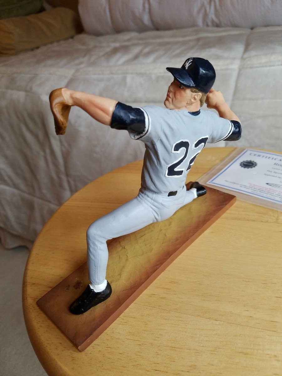 Roger Clemens Yankees SALVINO PRESTIGE SERIES PORCELAIN FIGURINE