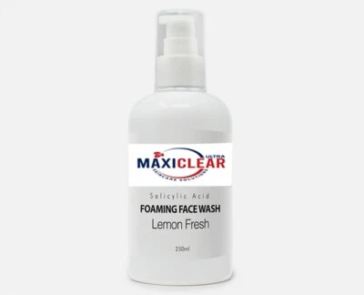 MAXICLEAR Salicylic Acid Face Wash For Spot Treatment Oily Skin Blemishes Blackheads 250ml