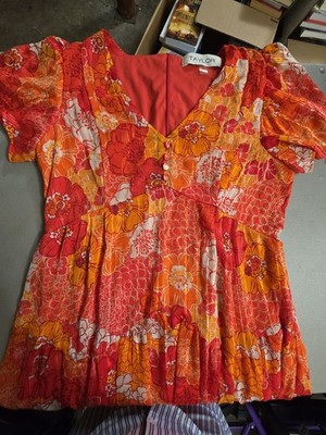  Taylor Floral Babydoll Tiered Shiny  size 10 Whimsical Dress