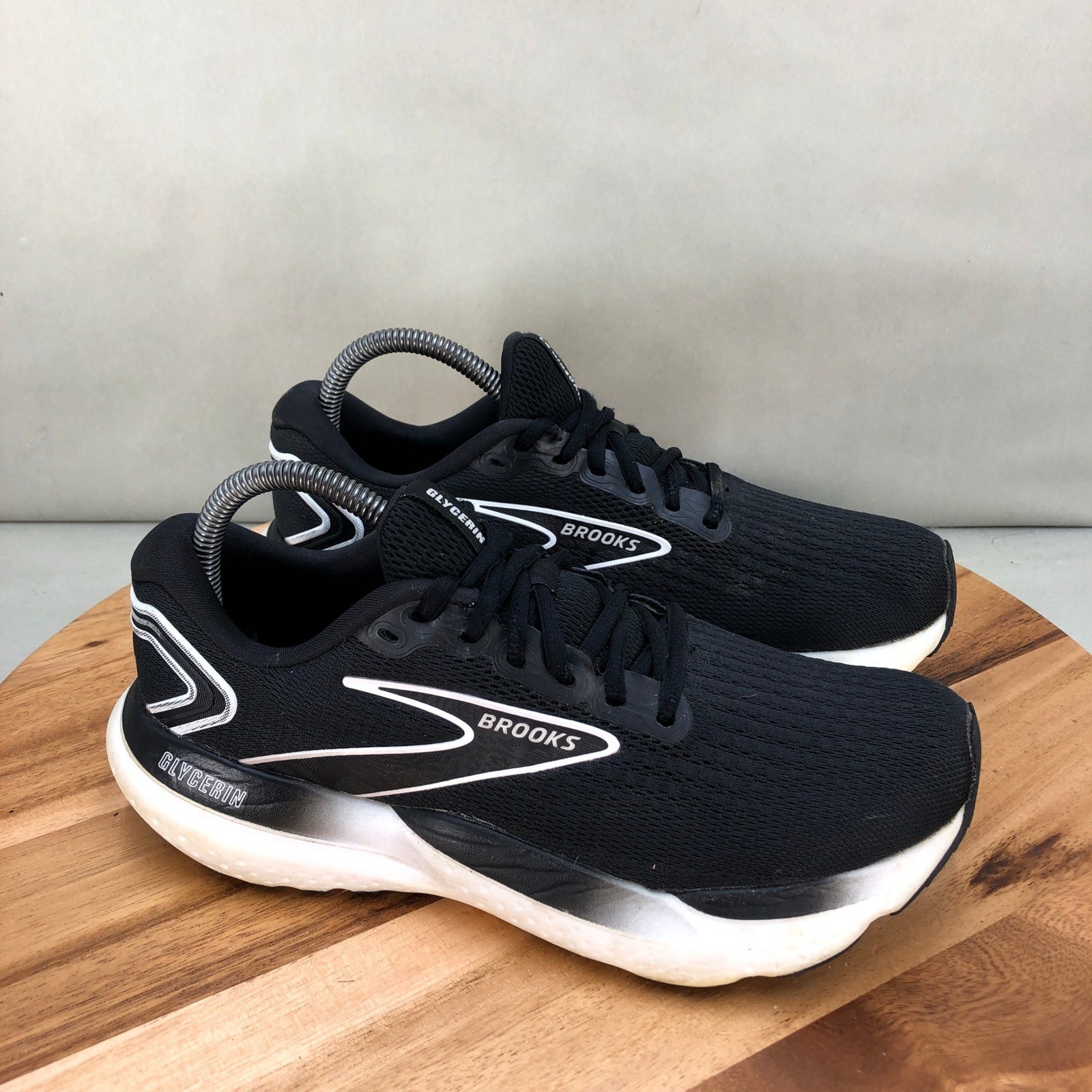 Brooks Glycerin 21 Black White Running Shoes Womens Size 8.5 Medium B Cushioned