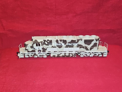 Locomotora diésel Athearn 8002 HO Union Pacific Desert Victory SD 40-2 # 3593 | Zustand: Used