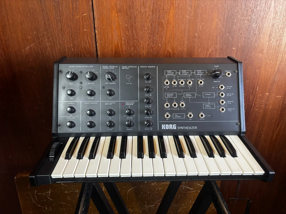 Korg MS-10 MS10 Vintage Analog Synthesizer - Image 2 of 4
