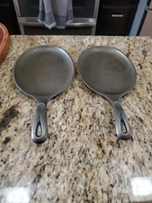 Lot Of Two -Wagner Ware Stylized Logo Sizzle Server Oval Cast Iron Skillet 1095A
