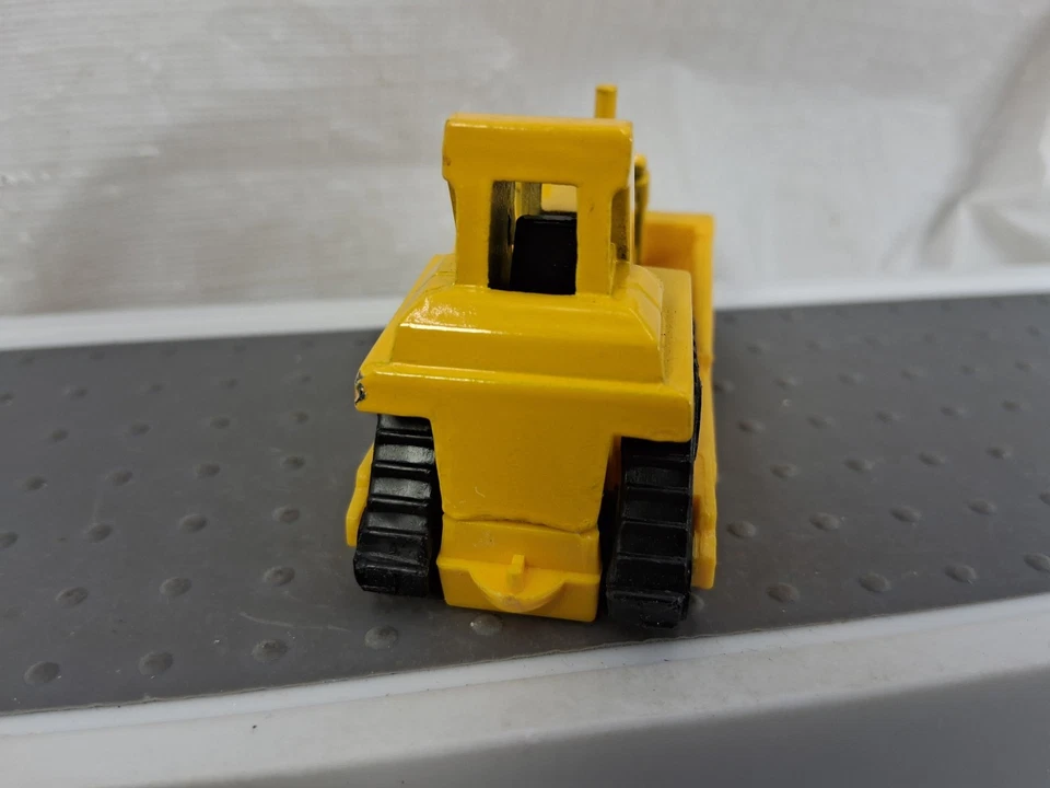 Hot Wheels Caterpillar Bulldozer Yellow Die Cast - Image 4 of 4
