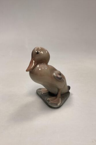 Dahl Jensen Figurine Duckling No.1054 - Picture 1 of 5