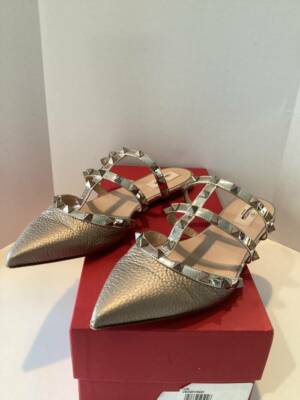 VALENTINO GARAVANI ROCKSTUD FLAT LEATHER MULES sz 39 | eBay