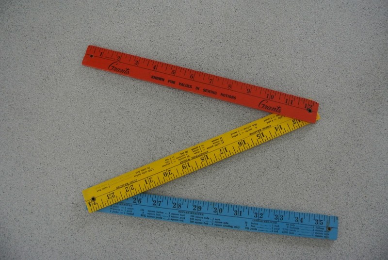 VINTAGE GRANT'S FIVE & DIME FOLDING SEWING RULER SINGER ARTS & CRAFTS
