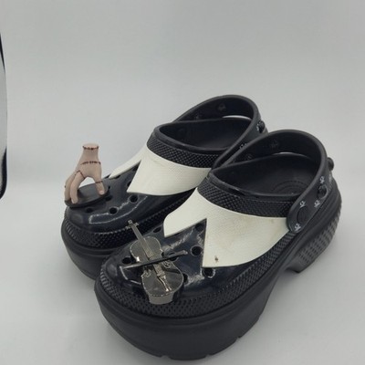 Crocs Wednesday Addams Stomp Clog Women's Size 7 Gothic Platform Chunky Black