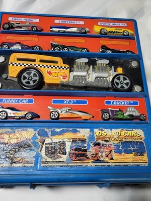 Vintage Hotwheels 100 car holder on wheels with pull up handle