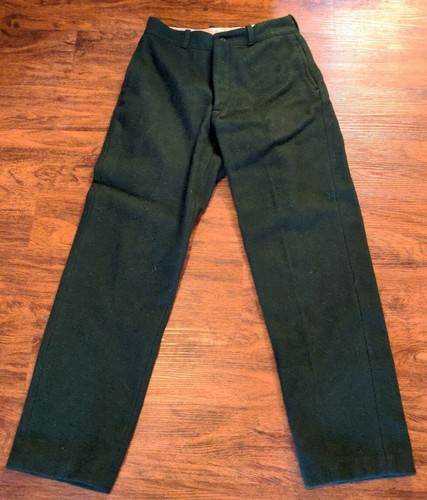 Vintage Johnson Woolen Mills Men's Dark 