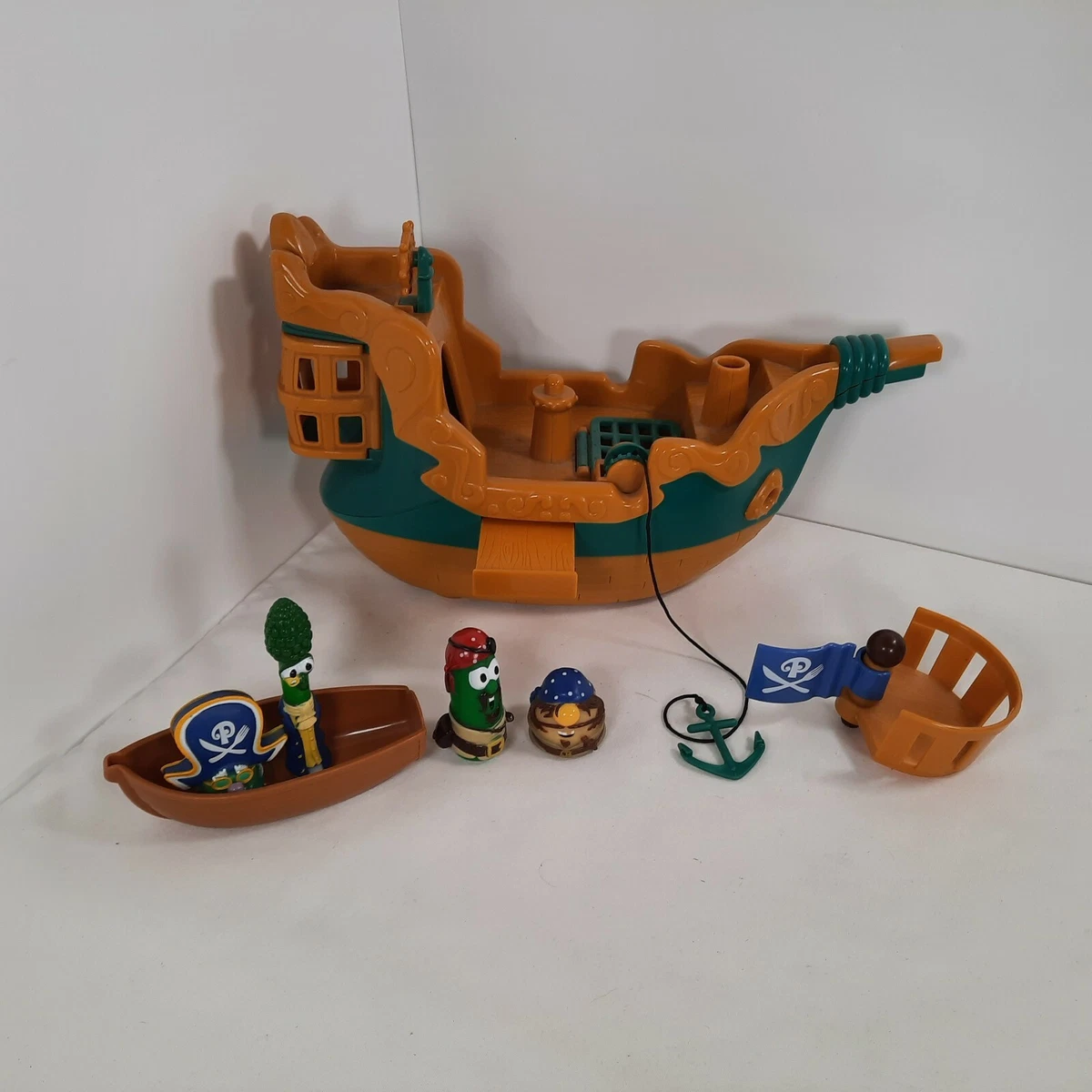 Veggie Tales 2002 Blue Box Pirate Ship Playset INCOMPLETE. See Desc Photos
