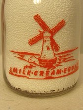 TRPQ Milk Bottle Getz Getz's Dairy Farm Manchester NH 1959 WINDMILL HILLSBOROUGH