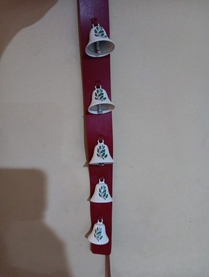 Christmas Holly Sleigh Bell Strap Bevin Bros. Leather Vintage Connecticut USA