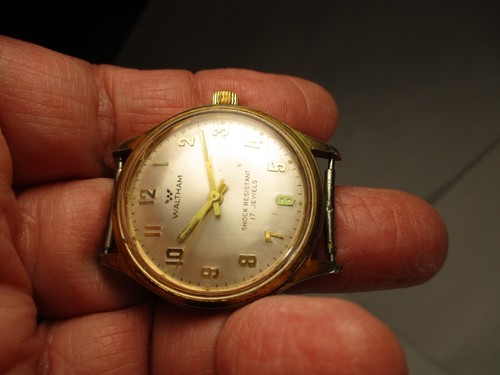 Vintage Waltham 17 Jewels Shock Resistant Classic Wristwatch (No Strap) 4130 - Picture 7 of 8