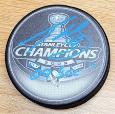 Signed TYLER KENNEDY  2009 Stanley Cup Pittsburgh Penguins Hockey Puck Show Tick