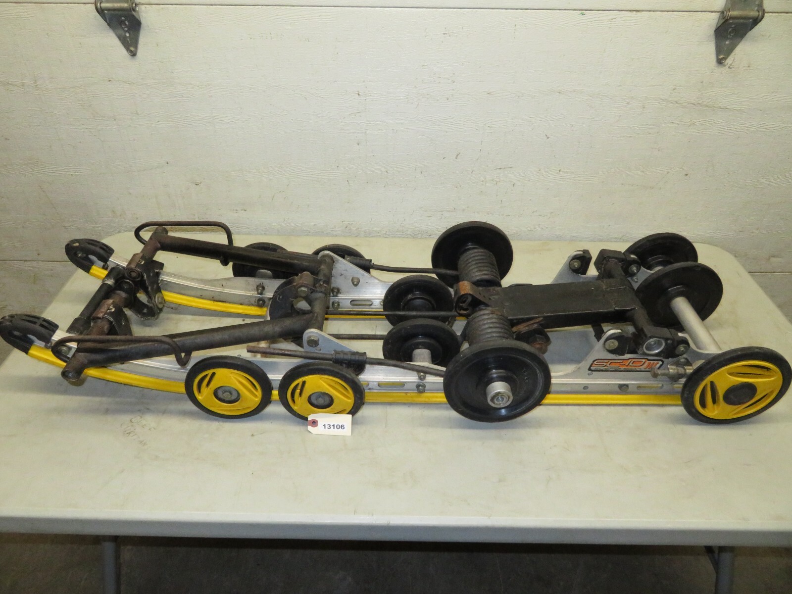 SkiDoo ZX Chassis Skid / Rear Suspension 121 SC10 3 503189830 /