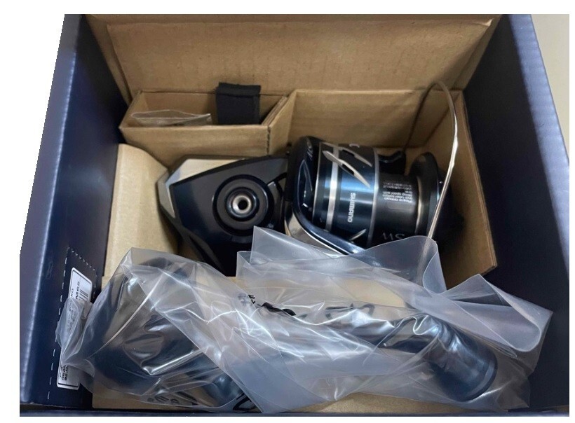 SHIMANO STRADIC SW6000XG スピニングリール 元箱付き シマノ SHIMANO 20. STRADIC SW6000XG ストラディック リール 箱