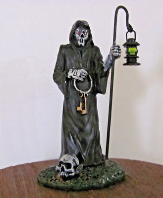 Lemax Spooky Town Figurine - Keymaster #02913