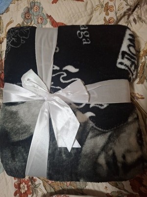 The Twilight Saga Twilight Love Silk Touch Blanket