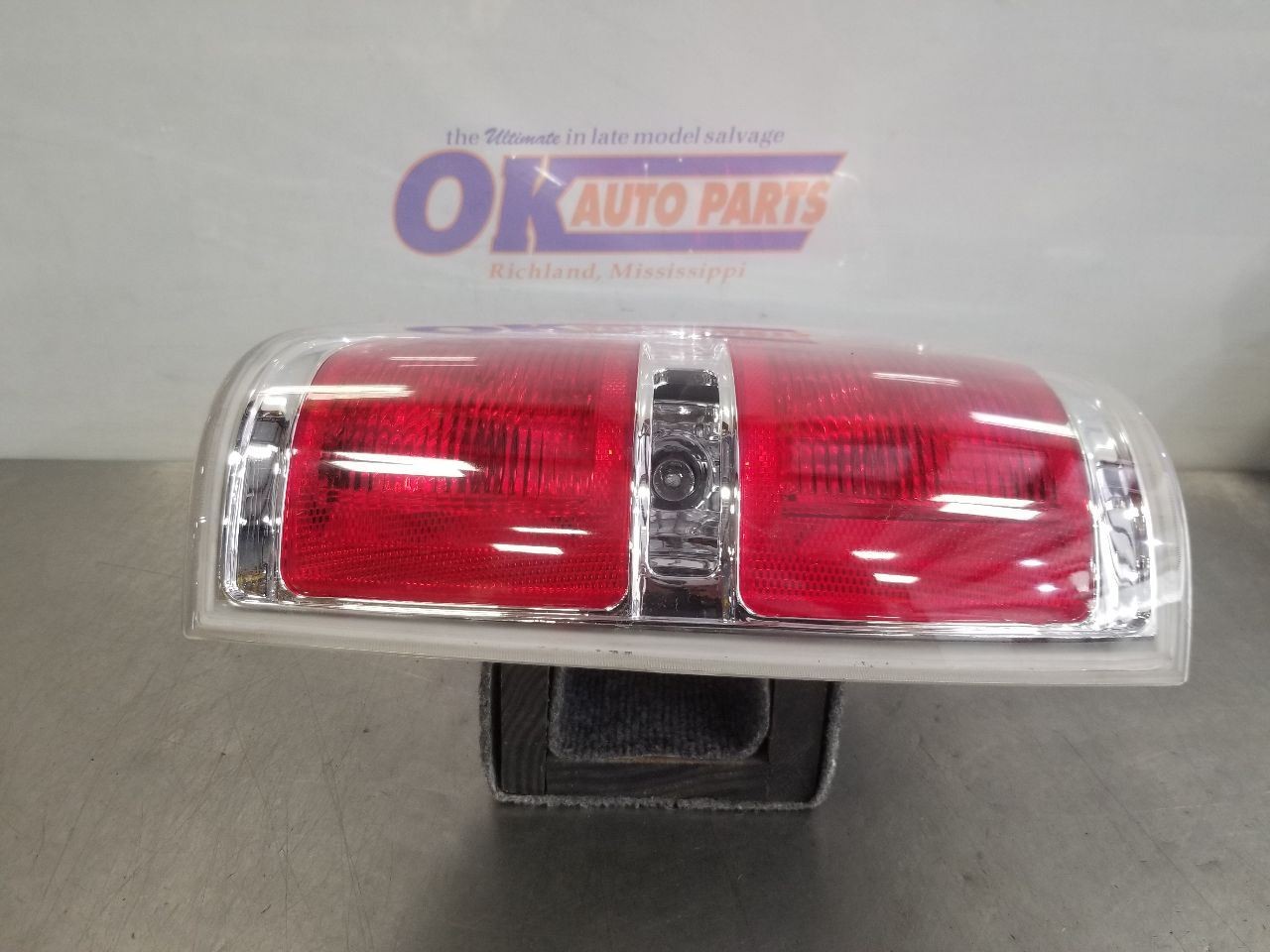 12 2012 FORD F150 TAIL LIGHT LAMP LEFT DRIVER 