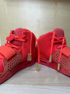 ❤︎　REDS2 Size 10 - Nike Air Yeezy 2 SP Mid Red October 659658910911| eBay