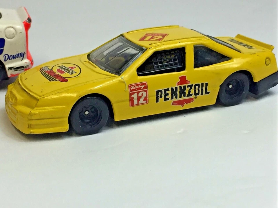 Lote NASCAR VINTAGE - ERTL #32 coche de carreras mini, #12 Pennzoil y coche PEPSI. Diecast Foto 4 de 4