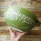 Pyrex 4 Liter Cinderella Bowl Spring Blossom Green #444 Corning N.Y. USA