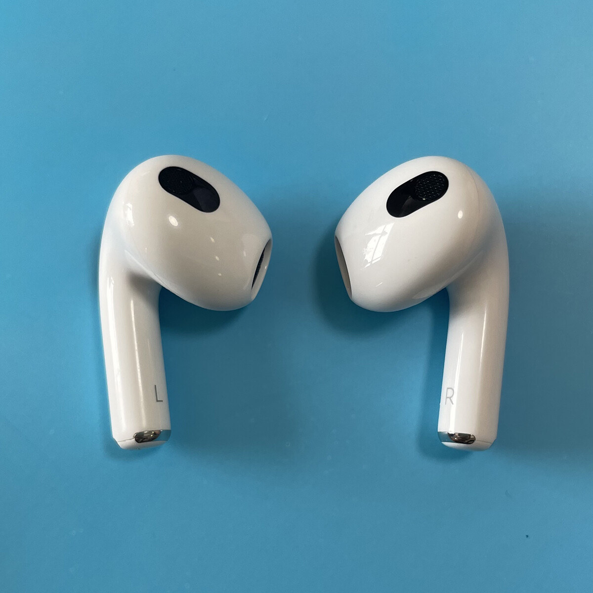 Hotel Kalinga Galaxy Earbuds Right Earbud Low Volume One Airpod
