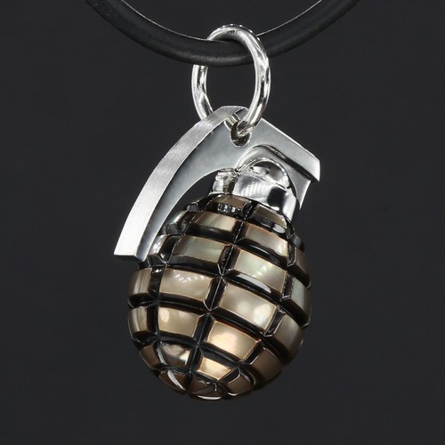 Grenade hand carve Tahitian pearl 13.5mm, Grenade Silver Pendant, Army Necklace. - Picture 5 of 8