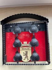 Skrzynka na klucze Kute żelazo Skrzynka ścienna Metal Vintage Berlin Herb 5 haczyków