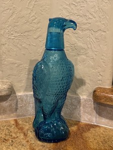 Vintage American Bald Eagle Cobalt Blue Decanter Liquor Bottle Shot Glass Head