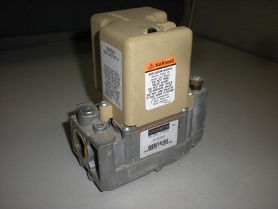 Honeywell Smart Gas Valve SV9501M2700 Removed From A Working Skymark Unit