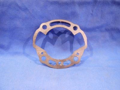 Suzuki 11241-10000 Cylinder Base Gasket T200 TC200 NOS  PP1221