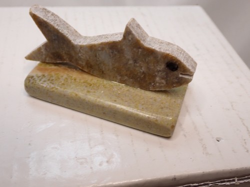 Connemara Marble Fish Paperweight Decoration Ireland 3.5" long - Picture 3 of 4