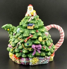 Vintage  Spode Christmas Tree Tree Shaped Teapot & Lid Candy Cane Handle (1991)