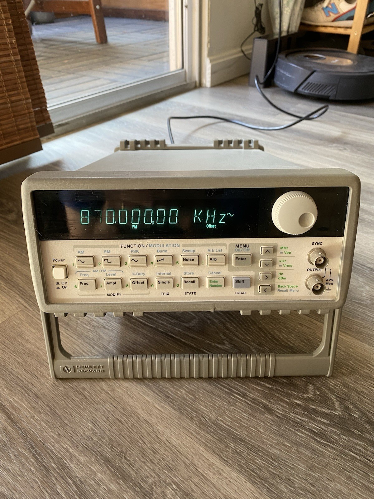 Agilent 33120A 15MHz Function Arbitrary Waveform Generator HP