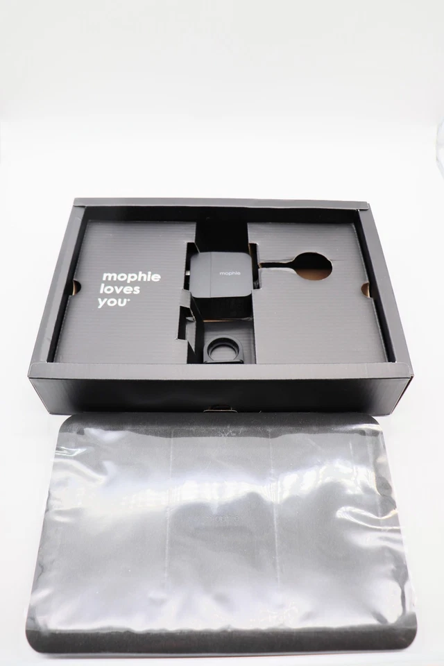 Alfombrilla de carga inalámbrica universal Mophie 4 en 1 con soporte para Apple Watch — Nueva Foto 4 de 4