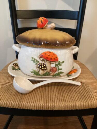 Sears Merry Mushroom - Tureen, Lid, Ladle, Plate