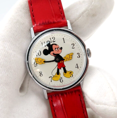 MICKEY MOUSE 70's Manual Wind Timex 160102471 MEN'S CHARACTER