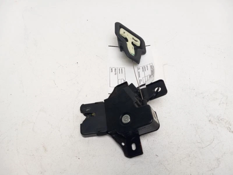 2016 LLINCOLN MKS ЗАЩЕЛКА ЗАДНЕЙ ДВЕРИ - Изображение 4 из 4